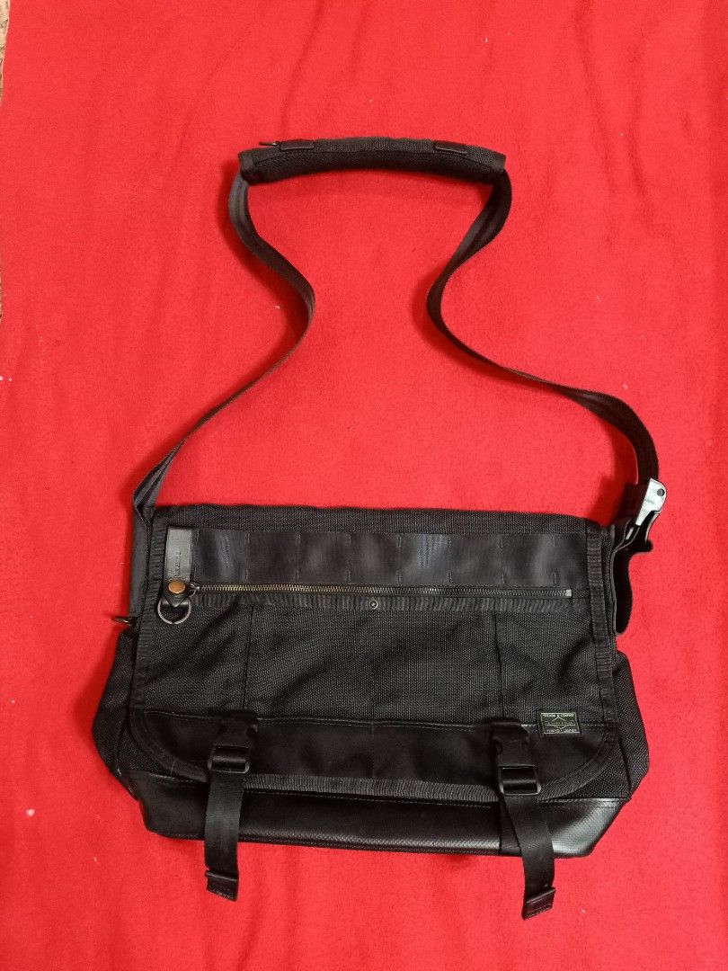 Original porter messenger bag (Category: Sling Bags) located in Binmaley. Submitted by fashionluxury058 (Listing ID 1463341550, Image 1). Description: original porter messenger bag im very good condition size: large color black.