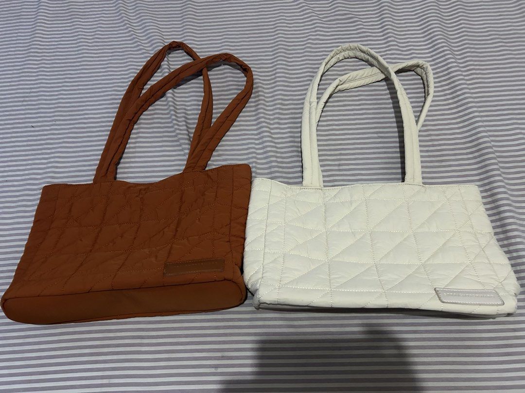 ORIGINAL STRAIGHT FORWARD (Category: Shoulder Bags) located in Manila. Submitted by 2025declutterring (Listing ID 1458689773, Image 3). Description: LP POSTED No issues. Bundle 1200 (3bags) Shipping fee to be shouldered by the buyer..