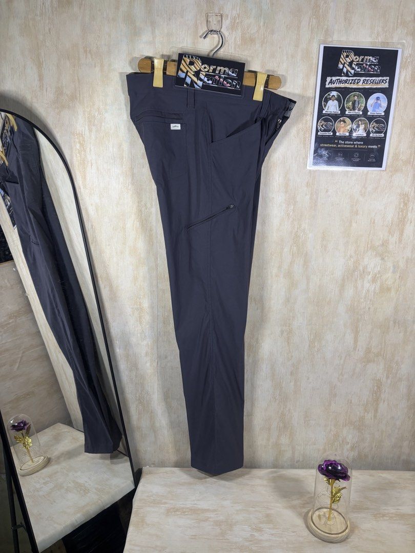 ORVIS TREK WATER REPELLENT TREK PANTS (Category: Trousers) located in Cabuyao City. Submitted by pormanation-thrift-store (Listing ID 1463550464, Image 1). Description: ORVIS TREK WATER REPELLENT TREK PANTS Condition: EXCELLENT Color rate: 9.5/10 Size: 32 Dimes: 32-34”Wx43”L Issue: NONE❌ Price: 1200.