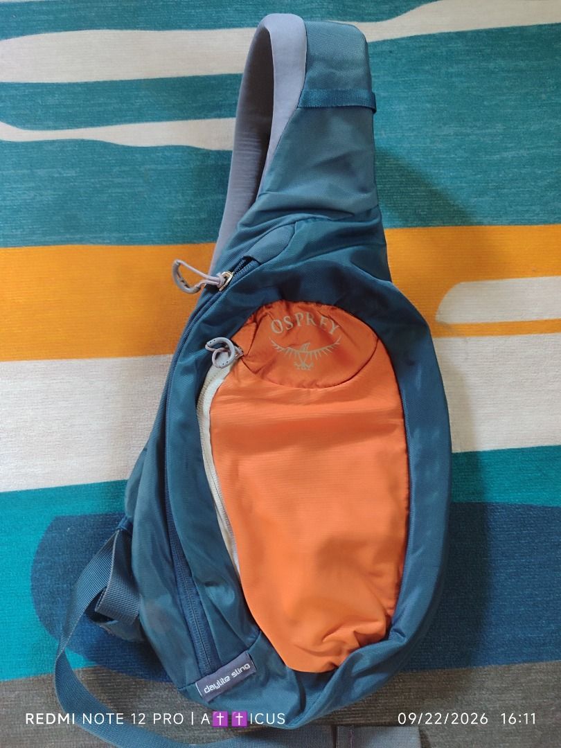 Osprey Sling Bag (Category: Sling Bags) located in Mangaldan. Submitted by lostthread (Listing ID 1463472860, Image 1). Description: Osprey Slingbag Condition 9.5/10 Material: Poly Spandex Slightly used , pwede sa maselan.. Slightly nego.
