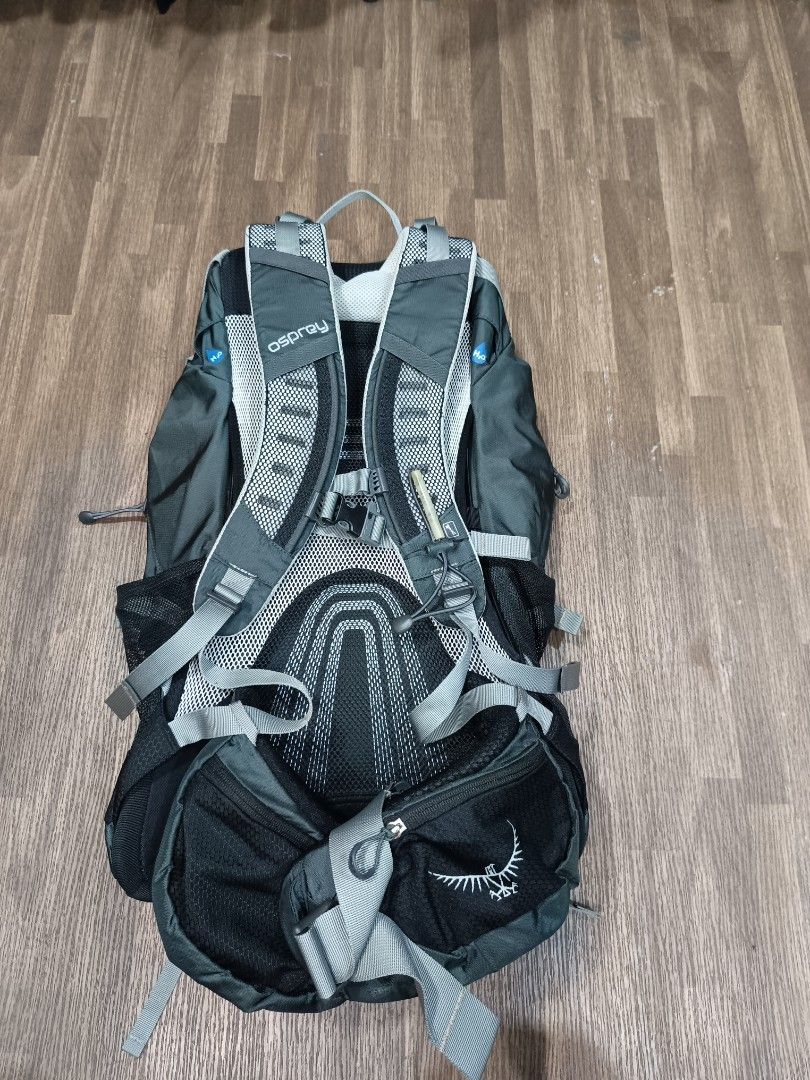 Osprey Stratos 34 hiking backpack (Category: Backpacks) located in Baguio. Submitted by activeloots (Listing ID 1463513602, Image 2). Description: Osprey Stratos 34 hiking backpack 34Liters W/ rain cover Auth / orig Very good to excellent condition Sign of usage print 3200 +sf Dm 🗯 Baguio City location📍.