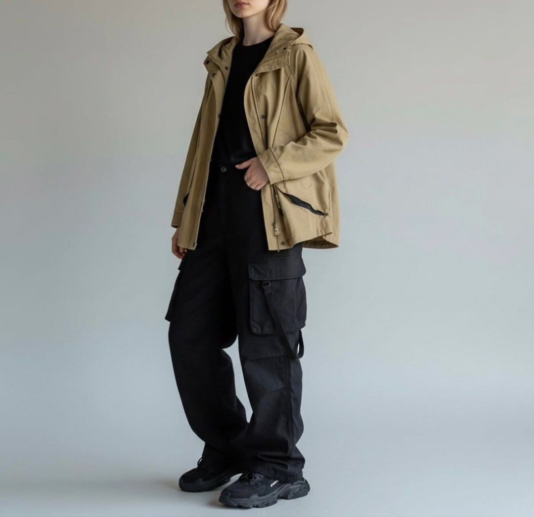 OVERSIZED ANORAK JACKET (Category: Coats, Jackets and Outerwear) located in Las Pinas. Submitted by rtmrz (Listing ID 1463382524, Image 2). Description: OVERSIZED ANORAK JACKET Width: 25” Length: 26” Size: M-L RFS: Decluttering 📍Las Piñas Payment via Gcash or bank transfer. Shipping via Lalamove or J&T (buyer shoulders shipping cost) .