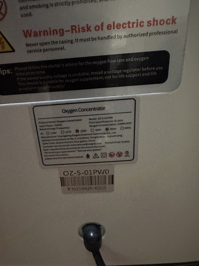 Owgels OXYGEN CONCENTRATOR (Category: Medical Supplies & Tools) located in San Juan City. Submitted by luluhonolulu (Listing ID 1463400988, Image 3). Description: Owgels oxygen concentrator hatdly use almost new . Test all you want. 1.5 litets .