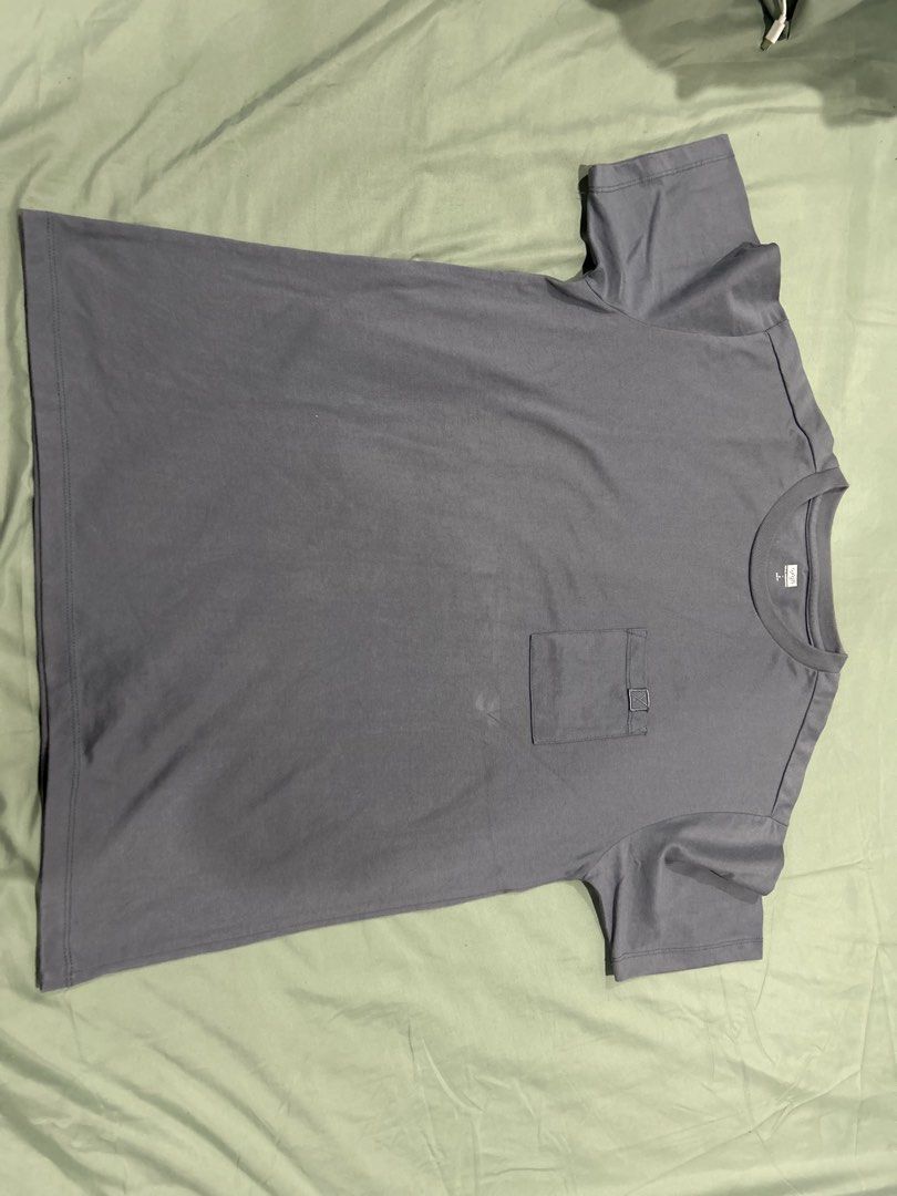 oxgn shirt (Category: Tshirts & Polo Shirts ) located in Talisay. Submitted by artmeus (Listing ID 1463466016, Image 1). Description: payment first po thru cashg + shipping fee via jnt.