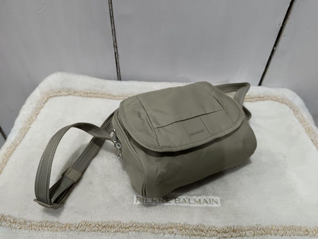 Pacsafe Metrosafe LS140 (Category: Sling Bags) located in Baguio. Submitted by activeloots (Listing ID 1463515640, Image 1). Description: Pacsafe Metrosafe LS140 Anti-Theft Compact Crossbody Bag Authentic 💯 Excellent condition 3500 + sf Baguio city location.