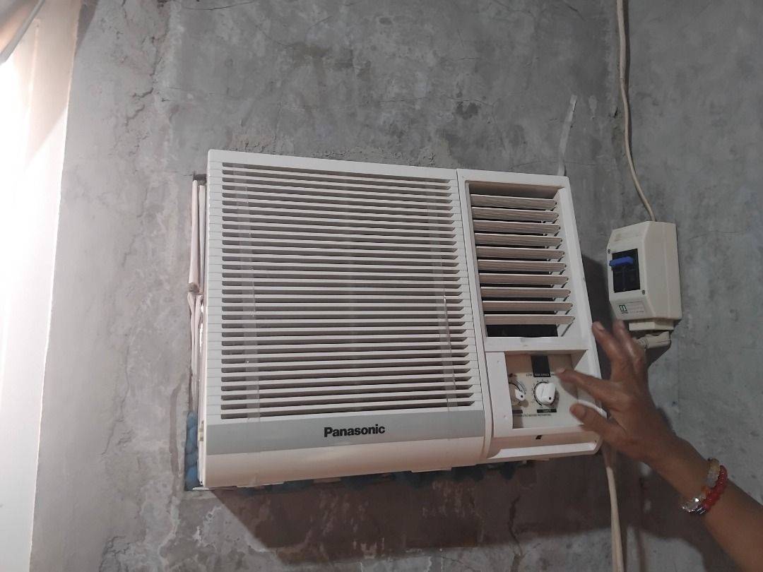 Panasonic Aircon 1HP (Category: Air Conditioning and Heating) located in Munoz. Submitted by skydevine01 (Listing ID 1463430917, Image 2). Description: Rush sale need cash. Good condition .