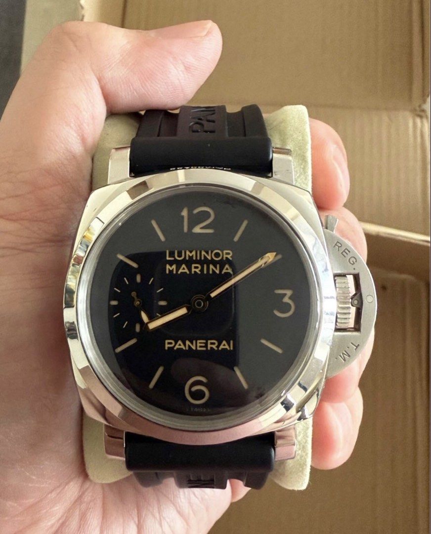 Panerai pam 00422 (Category: Luxury Watches) located in Manila. Submitted by watch_authentic (Listing ID 1463404327, Image 3). Description: 2016 panerai pam422 3 days manual wind 47mm Black leather and rubber straps Complete with triple box Php 285,000.