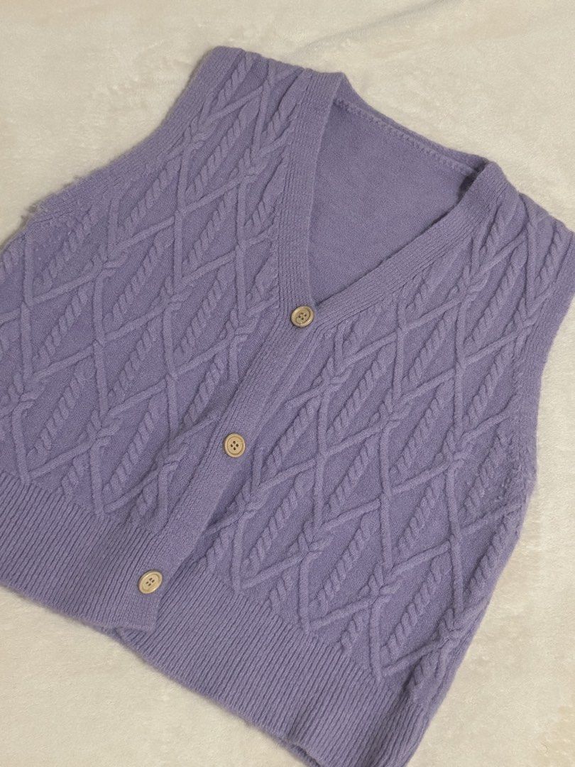 Pastel Purple Vest Top (Category: Others Tops) located in Bagac. Submitted by danicruz_ (Listing ID 1463481361, Image 1). Description: - Pastel purple vest top - Slightly used - Size medium to large .