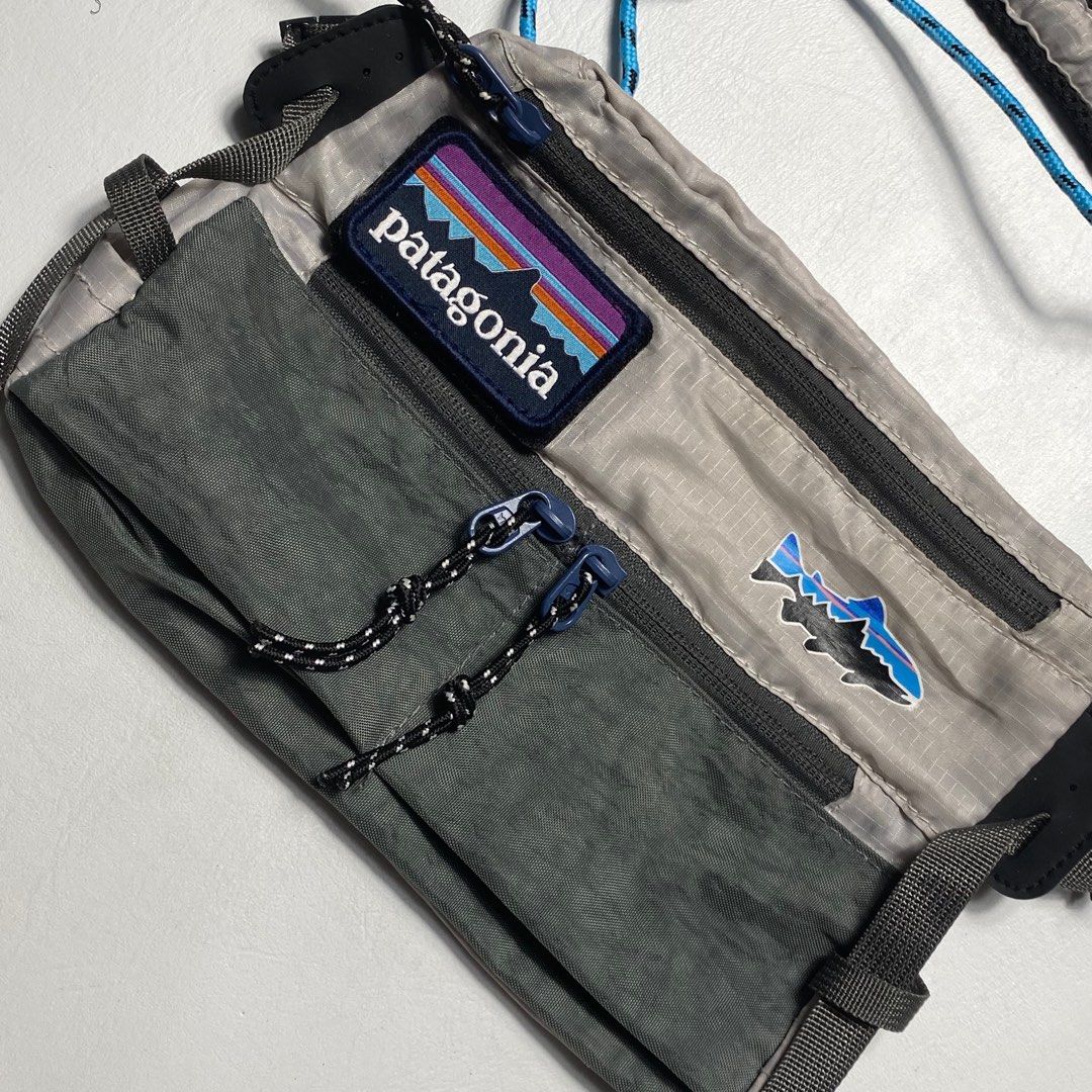 PATAGONIA SLING BAG (Category: Sling Bags) located in Manila. Submitted by valuable_rags (Listing ID 1463433729, Image 2). Description: PATAGONIA SLING BAG CONDITION: EXCELLENT SIZE : MEDIUM DIMENSION: W10 x L7 ISSUE: NONE .