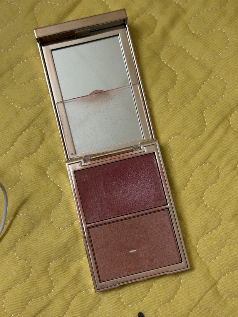 PATRICK TA DUO BLUSHER (Category: Makeup) located in Kuala Lumpur. Submitted by sohee004 (Listing ID 1463501310, Image 2). Description: 65% LEFT.