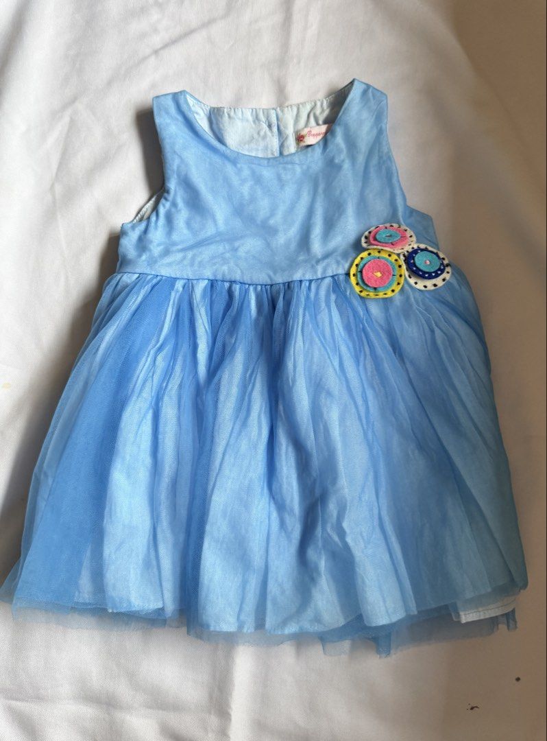 Periwinkle dress (Category: Babies & Kids Fashion) located in Cabuyao City. Submitted by yojenial025 (Listing ID 1463345939, Image 2). Description: Periwinkle yellow dress (6M on tag) Periwinkle red dress (1Y) Peppermind blue dress (1T) Take all 1000 350each.