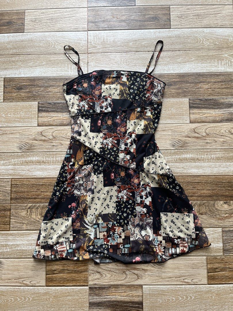 Personal Use: Print Cami Dress (Category: Dresses) located in Andop. Submitted by y2k.byac (Listing ID 1463350735, Image 1). Description: XS ON TAG 📍Davao city Can ship via.J&T/LBC.