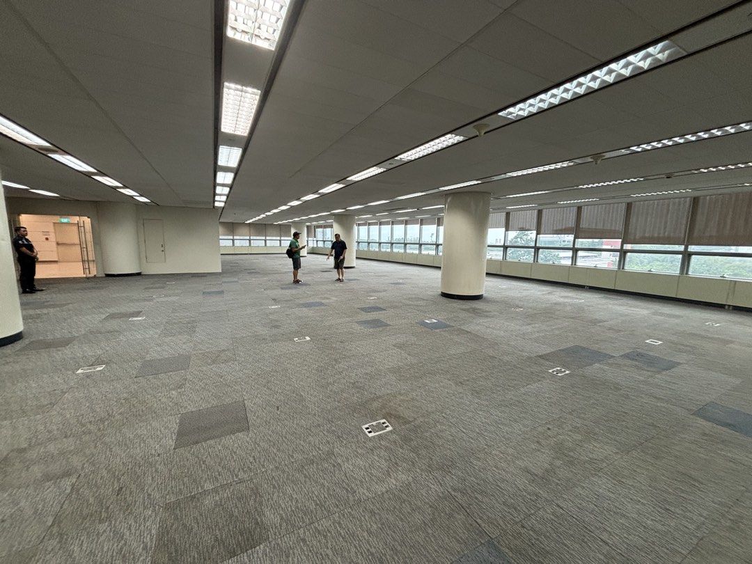 PGT BGC Office Space for Lease (Category: Commercial) located in Makati City. Submitted by denoy40 (Listing ID 1463476877, Image 3). Description: 🏢 OFFICE FOR LEASE | BGC, TAGUIG CITY 📍 Prime Office Location in Bonifacio Global City Looking for a spacious and strategic office location for your business? This 897.28 sqm office space in BGC is ideal for corporate headquarters, BPO operations, professional firms, and growing businesses. PROPERTY D