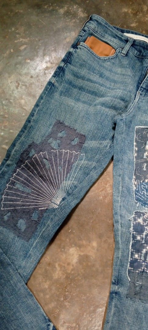 Pilgrim Master & Tailor Jeans with Sashiko Patches (Category: Jeans) located in Manila. Submitted by ezekislacl02490 (Listing ID 1463468481, Image 3). Description: - Cool denim jeans with unique Japanese-inspired sashiko patchwork. - Fan motif on the left leg. - Geometric patterns on the right leg. - Brown leather accent on the coin pocket. - Classic straight leg fit. - A great statement piece for your wardrobe..