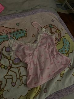 (Category: ) located in . Submitted by glitterbomb67 (Listing ID 1463449924, Image 1). Description: .