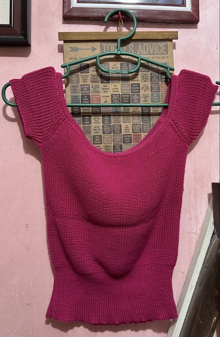 Pink Knitted Off-Shoulder Crop Top (Category: Blouses) located in Cainta. Submitted by everywonchil (Listing ID 1463457611, Image 1). Description: - nice materials, hindi mainit. This was my fave top but it won’t fit me anymore. - Adorable pink knit top - Trendy off-shoulder design - Flattering neckline - Comfortable ribbed texture.