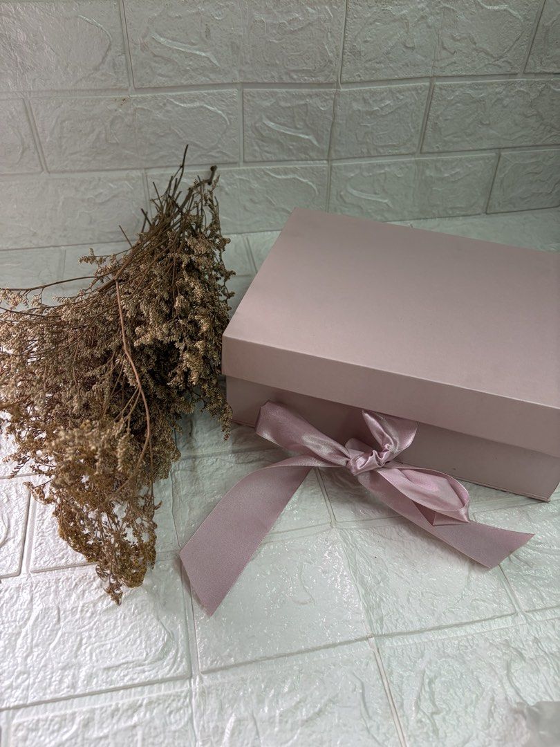Pink ribbon box (Category: Other Stationery & Craft) located in Manila. Submitted by thekidshop (Listing ID 1463477326, Image 1). Description: .