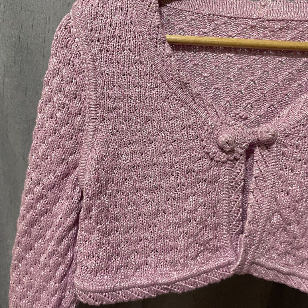 Pink Small Cardigan (Category: Others Tops) located in Davao. Submitted by threadellebyhazel_davao (Listing ID 1463363285, Image 2). Description: Used three times Details: 🌸 No when worn 🌸 Davao City 🌸 Shipping only - buyer will cater the shipping fee 🌸 Gcash-Maya-Bank transfer only.