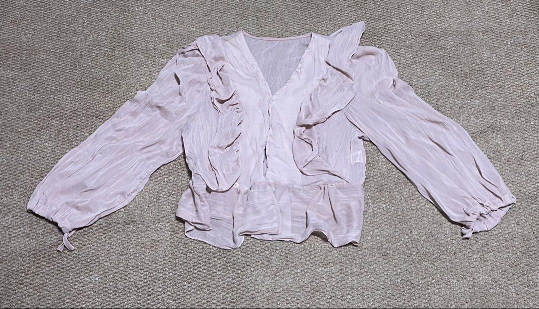 Pink Top Bundle (Category: Others Tops) located in Antipolo. Submitted by reieeja (Listing ID 1463448566, Image 2). Description: All 3 for 150 Can fit small to med.