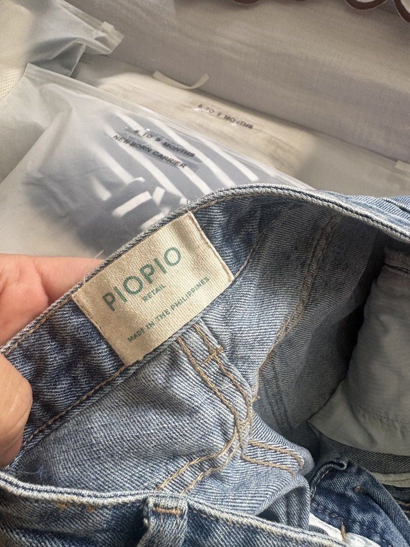 PIopio Jeans with Patchwork Details (Category: Jeans) located in Muntinlupa City. Submitted by prebynik (Listing ID 1463395627, Image 3). Description: - Cool denim jeans from PIopio - Unique patchwork designs on pockets and hems - Straight leg cut - Made in the Philippines - Perfect for adding flair to your outfit.