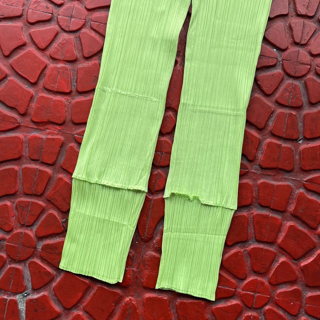 PLEATS PLEASE FRINGE SLIM FIT PANTS (Category: Luxury Apparel) located in San Jose del Monte. Submitted by qrt_ty (Listing ID 1463472663, Image 2). Description: WTS !!! PLEATS PLEASE FRINGE SLIM FIT PANTS SIZE 3 ON TAG AS NEW CONDITION NO ANY FLAWS MADE IN JAPAN PRICE - 5K SHIPPED .