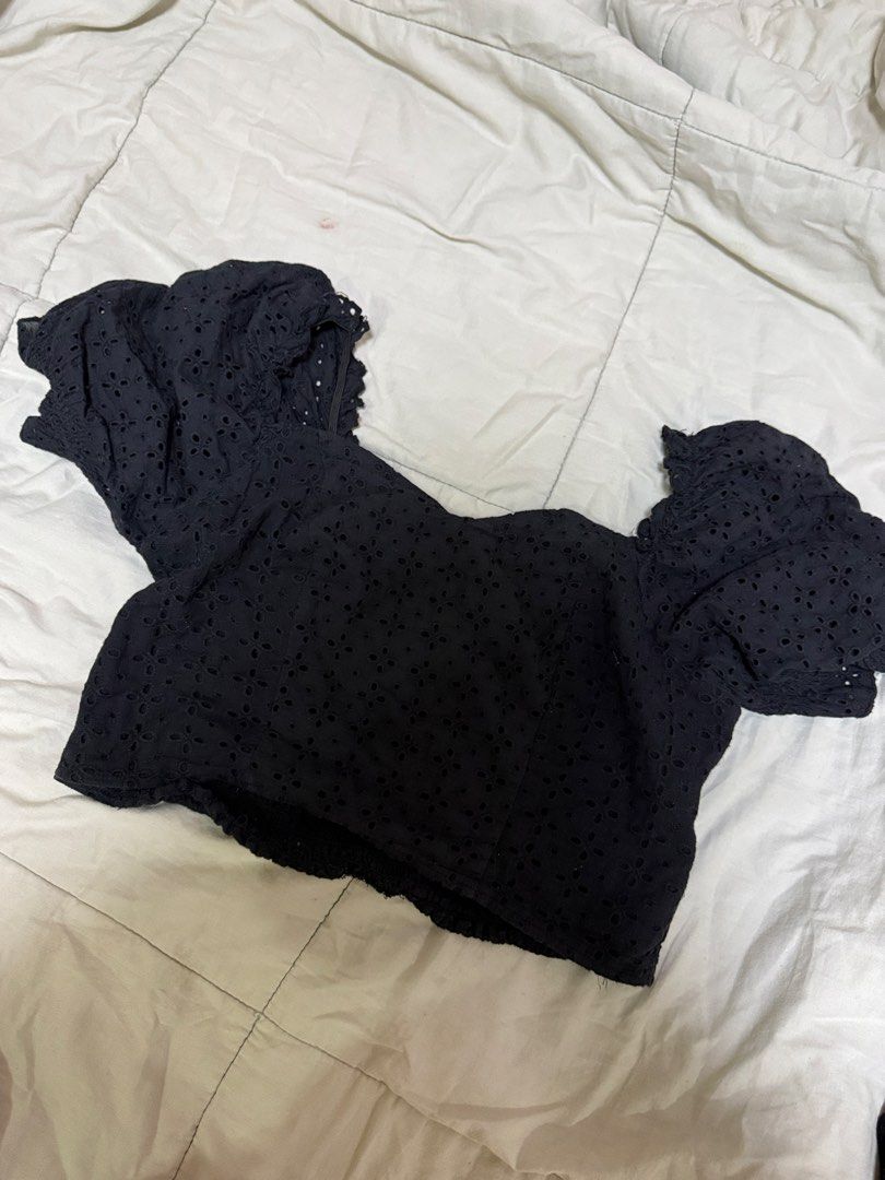 Plus Size: Black tops (Category: Others Tops) located in Cavite. Submitted by sopib (Listing ID 1463507921, Image 3). Description: Buy all for 450! If solo top, 180 each. Sizes: Black polo crop top: 2XL 2 top puff sleeves: 1XL.