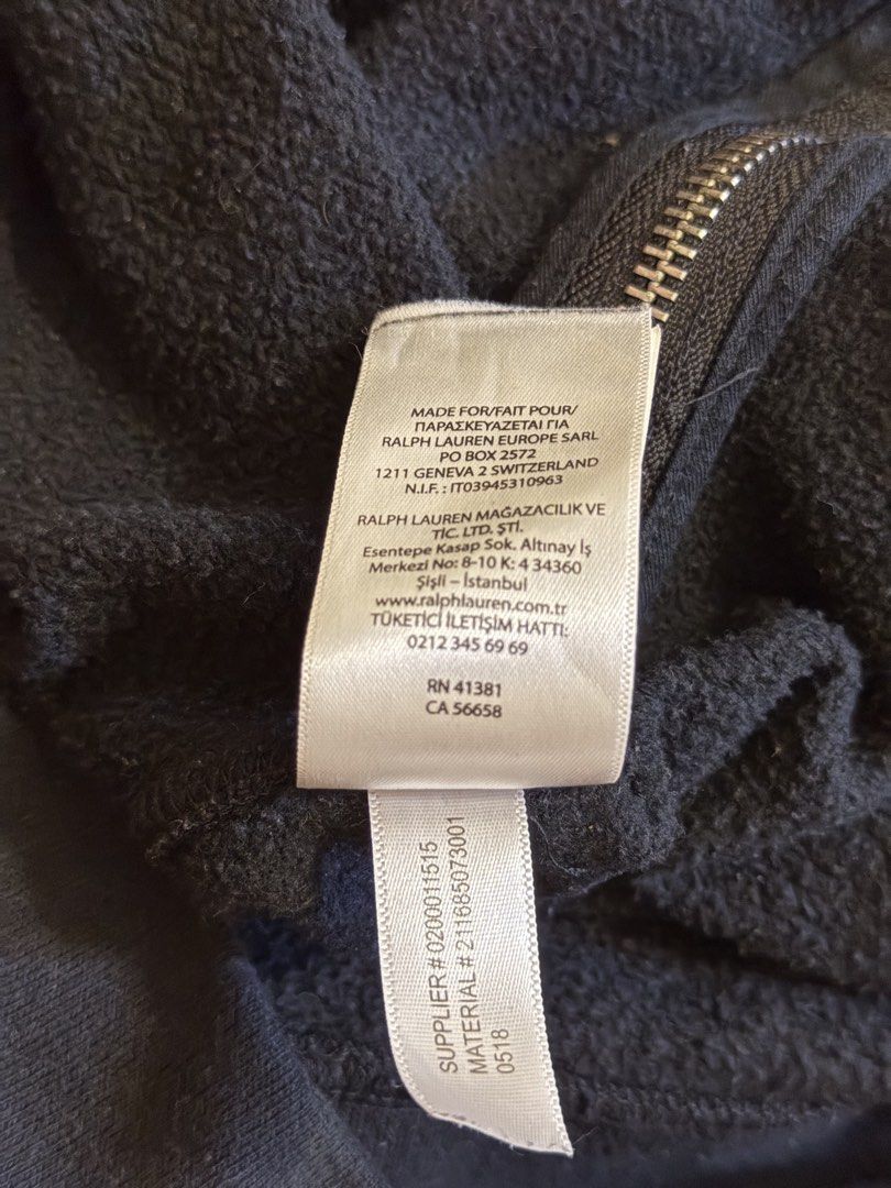 Polo Ralph Lauren Hoodie (Category: Coats, Jackets and Outerwear) located in Manila. Submitted by mightyfalcon-2f10 (Listing ID 1463549901, Image 3). Description: OG RL HOODIE size: XL .