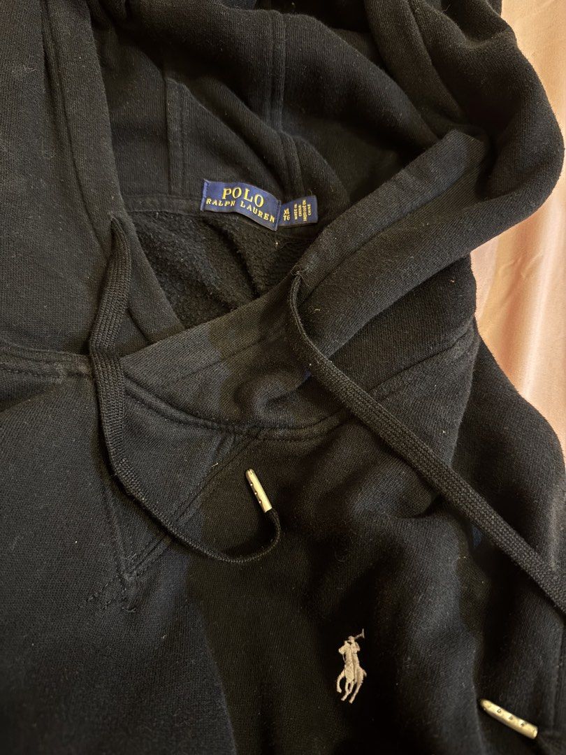 Polo Ralph Lauren Hoodie (Category: Coats, Jackets and Outerwear) located in Manila. Submitted by mightyfalcon-2f10 (Listing ID 1463549901, Image 2). Description: OG RL HOODIE size: XL .