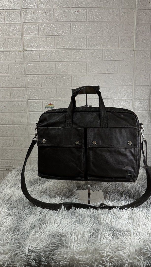 Porter Bag - Black - Briefcase/Shoulder Bag (Category: Luxury Bags & Wallets) located in Manila. Submitted by paulovenegaskalakal2020 (Listing ID 1463406164, Image 1). Description: For sale! Kalakal P*rter briefcase leather 2-way bag Porter Yoshida & co. Choco brown Large to XLarge 18 width x 13.5 length inches Sides- 2.5 inches Scratches Ink stains (inner) Sign of usage Good MINE 2,895 +sf.
