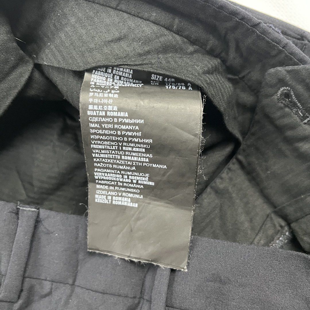Prada (Category: Luxury Apparel) located in Lucena. Submitted by RAGGGGSSSS (Listing ID 1463443075, Image 3). Description: Prada Slacks Size 44r on Tag Fits to waists 29-31 Length is 39 Thigh is 10 Bottom Opening is 6.5 Excellent Condition Authentic No issue 1200.