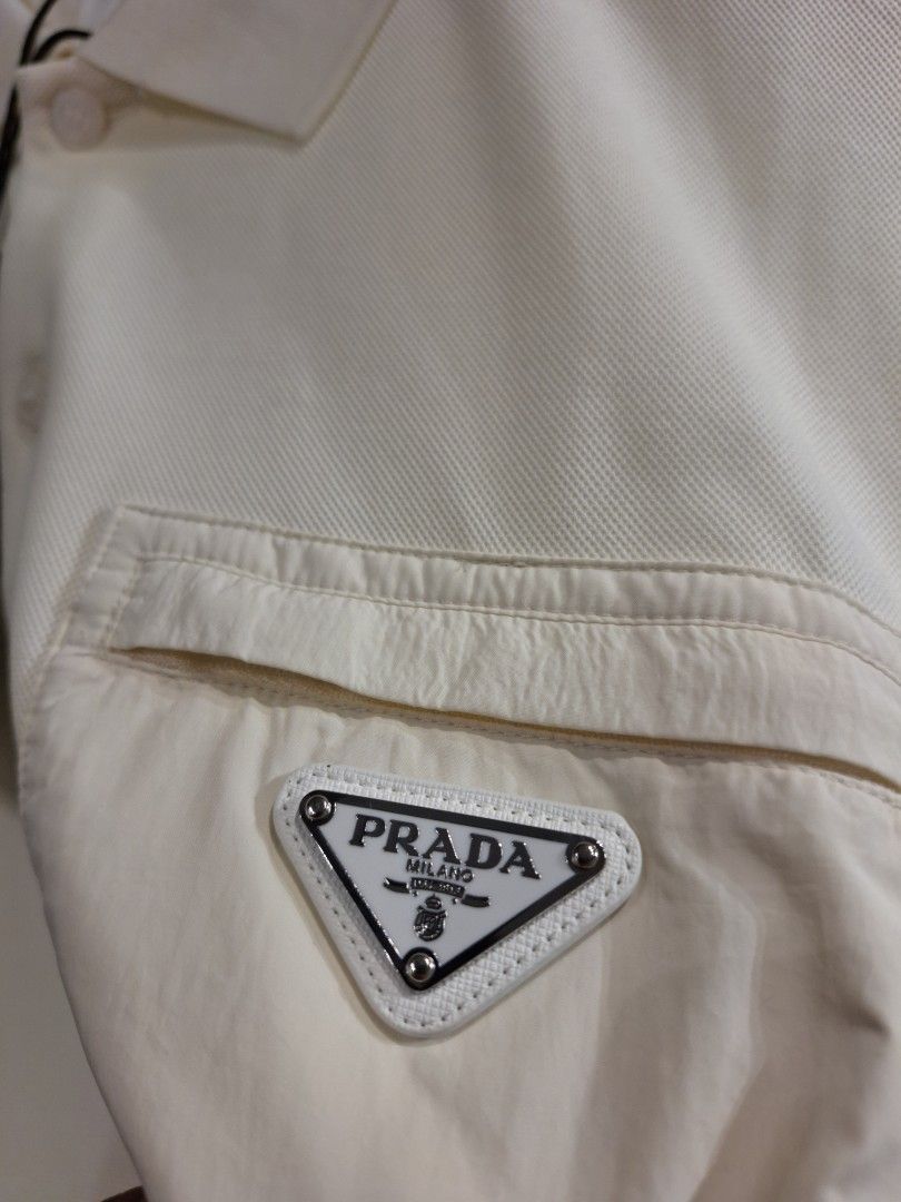 Prada pocket poloshirt beige broken size (Category: Luxury Apparel) located in Muntinlupa City. Submitted by kstefanomela14 (Listing ID 1463340251, Image 3). Description: prada poloshirts broken size sale Sizes 50 - 20.5 x 27 52 - 21.5 x28 54 - 22.5 x 29 56 - 23.5 x 30 Cod cop lbc lalamove.