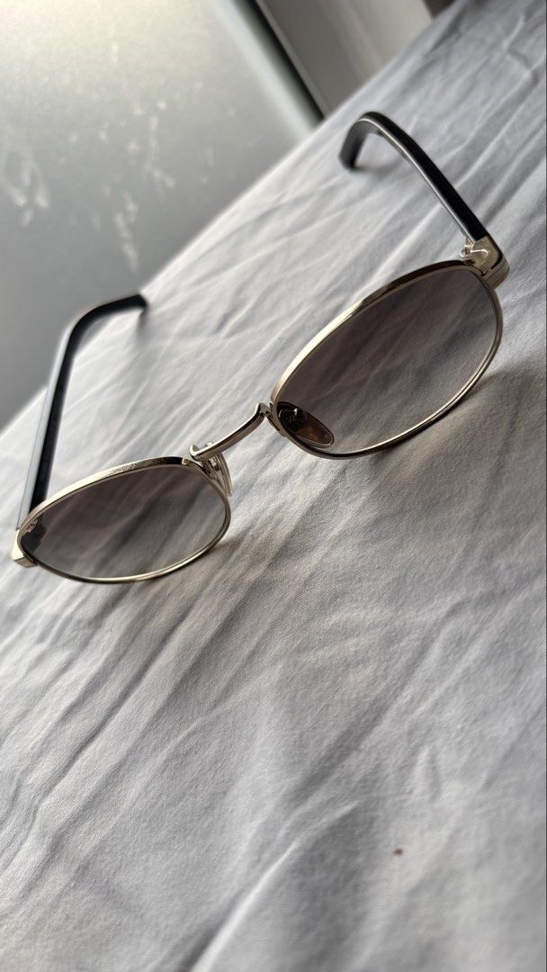 Prada PR B53 Men Sunglasses (Category: Sunglasses & Eyewear) located in Manila. Submitted by erljsh (Listing ID 1463415374, Image 3). Description: Rfs: di bagay sa outfits no box and receipt original, mabigat walang gasgas.