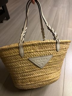 （分類：）位於 。 由 lululuxur40915 提交（商品編號 1463450763，圖片 1）。簡介： 。