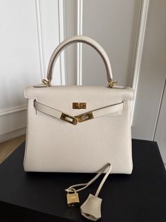 (Category: ) located in . Submitted by awesome_vintage_hermes (Listing ID 1463371004, Image 1). Description: .
