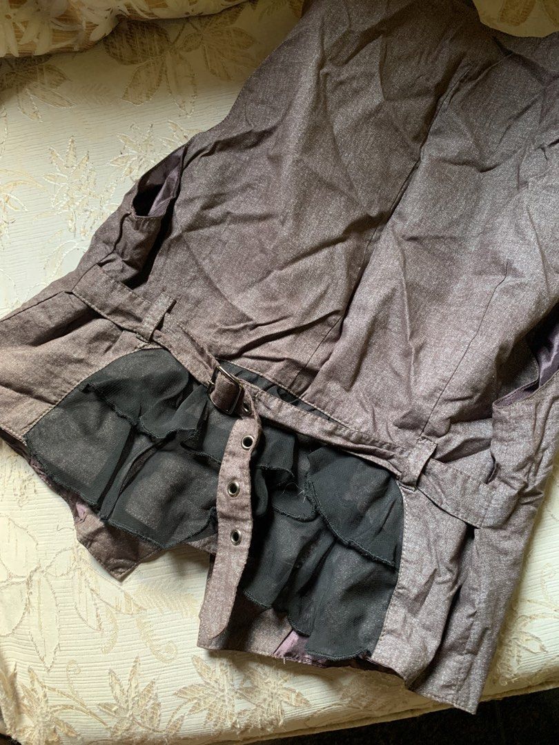 Preloved Vest (Category: Others Tops) located in Norzagaray. Submitted by prelovedbymarj_ (Listing ID 1463476613, Image 3). Description: ₱100 for 2 pcs.