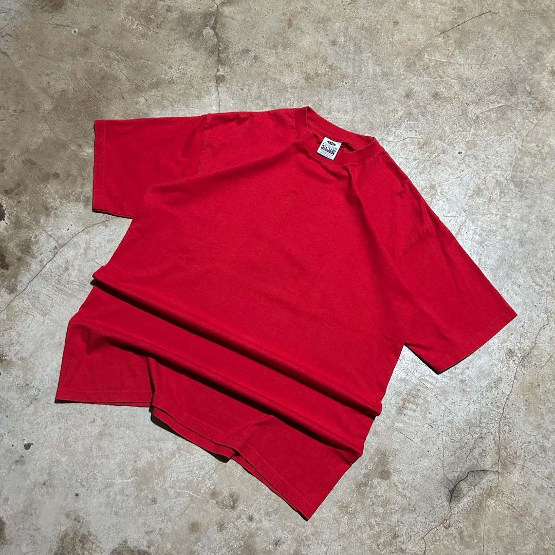 Pro Club Red Tee (Category: Tshirts & Polo Shirts ) located in Manila. Submitted by arvinnn_ (Listing ID 1463425479, Image 2). Description: Pro Club Red Tee Size XL tall on tag Width 23.5 Length 32 Good Condition Color Rate 8/10 Issue Minimal Dot Stain 350+sf Antipolo, Rizal.