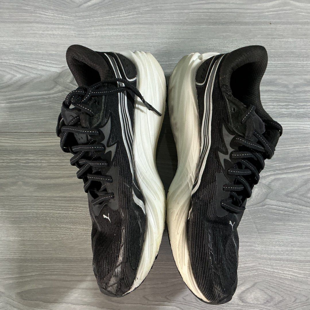 Puma running (Category: Sneakers) located in Mati. Submitted by bagyobeanfindsph (Listing ID 1463463544, Image 3). Description: Puma Deviate NITRO 2 Size us 9.5 Good condition Issue scratches.