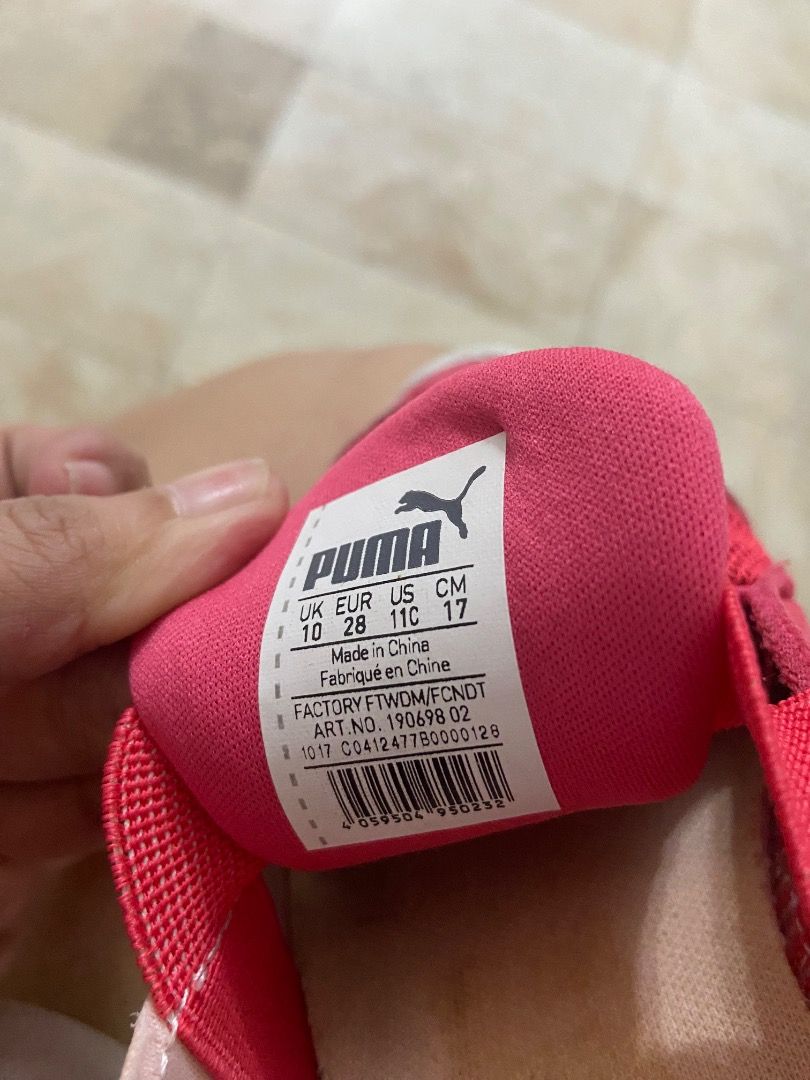 Puma sandals original us11 (Category: Babies & Kids Fashion) located in Paranaque City. Submitted by sengloveima (Listing ID 1463398031, Image 3). Description: .