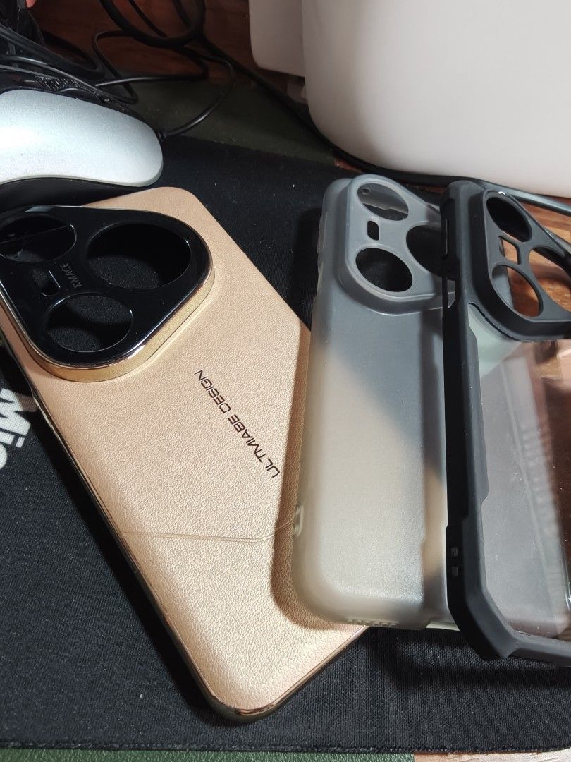 Pura 80 Ultra Case (Category: Cases & Sleeves) located in Manila. Submitted by decutteringbyjel (Listing ID 1463353238, Image 1). Description: Barely used 250 each or take all for 1k .