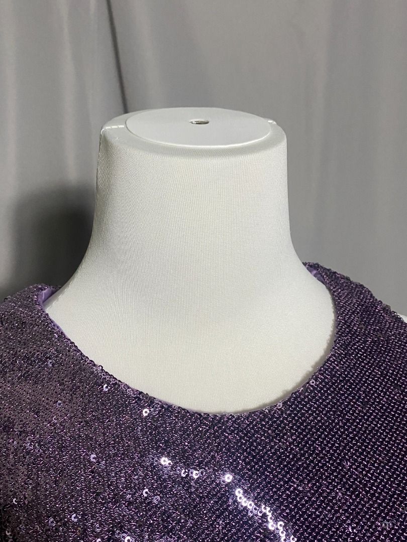 Purple sequined sleeveless top (Category: Sleeveless) located in Las Pinas. Submitted by ipickyou (Listing ID 1463466594, Image 3). Description: Unwashed 𝗠𝗲𝗮𝘀𝘂𝗿𝗲𝗺𝗲𝗻𝘁𝘀 𝘄𝗵𝗲𝗻 𝗹𝗮𝗶𝗱 𝗳𝗹𝗮𝘁: -Armpit to armpit: 16” -Length: 22” .
