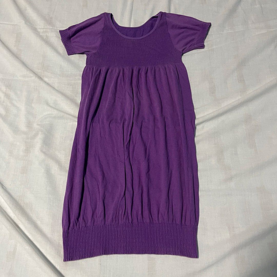 Purple Smocked Dress (Category: Dresses) located in San Ildefonso. Submitted by rgdeclutters (Listing ID 1463474904, Image 3). Description: L 30" W 12" Stretchy.