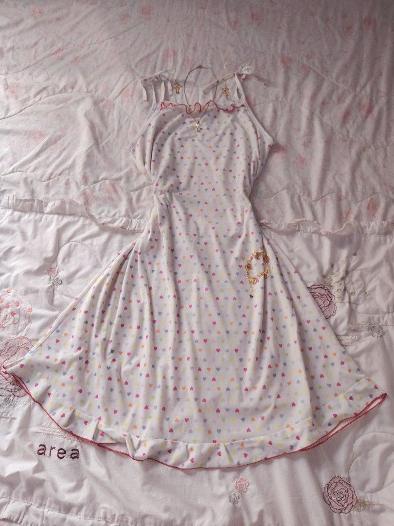rainbow heart self tie bestida 🌈 (Category: Dresses) located in Hermosa. Submitted by lcvelycath (Listing ID 1463522417, Image 1). Description: size: m-l mine: ₱149 bid: ₱+10 lock: ₱349 (shipped) EOB: monday—september 28 (the seller is on vacation 😘) °. thrifted, pre-loved, or brand new but ready to wear (some aren't bcs i don't have the time to wash them, very sorryy :<) colors may vary due to lightning & quality 𐙚 °. check details before min