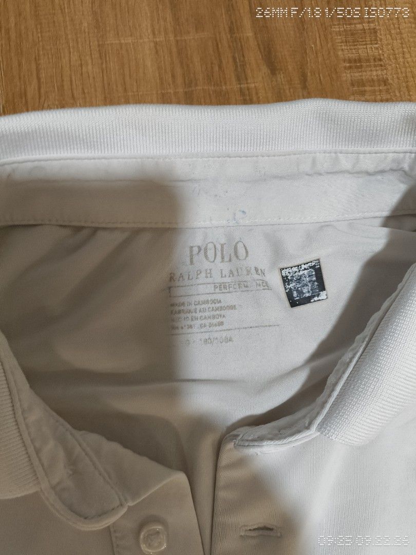 Ralph Lauren performance (Category: Tshirts & Polo Shirts ) located in Lucena. Submitted by drygoooddzzz (Listing ID 1463336276, Image 2). Description: RL performance large 22x29 ( altered) stain sa back with free freego polo shirt and duckhead pol 680 + sf.