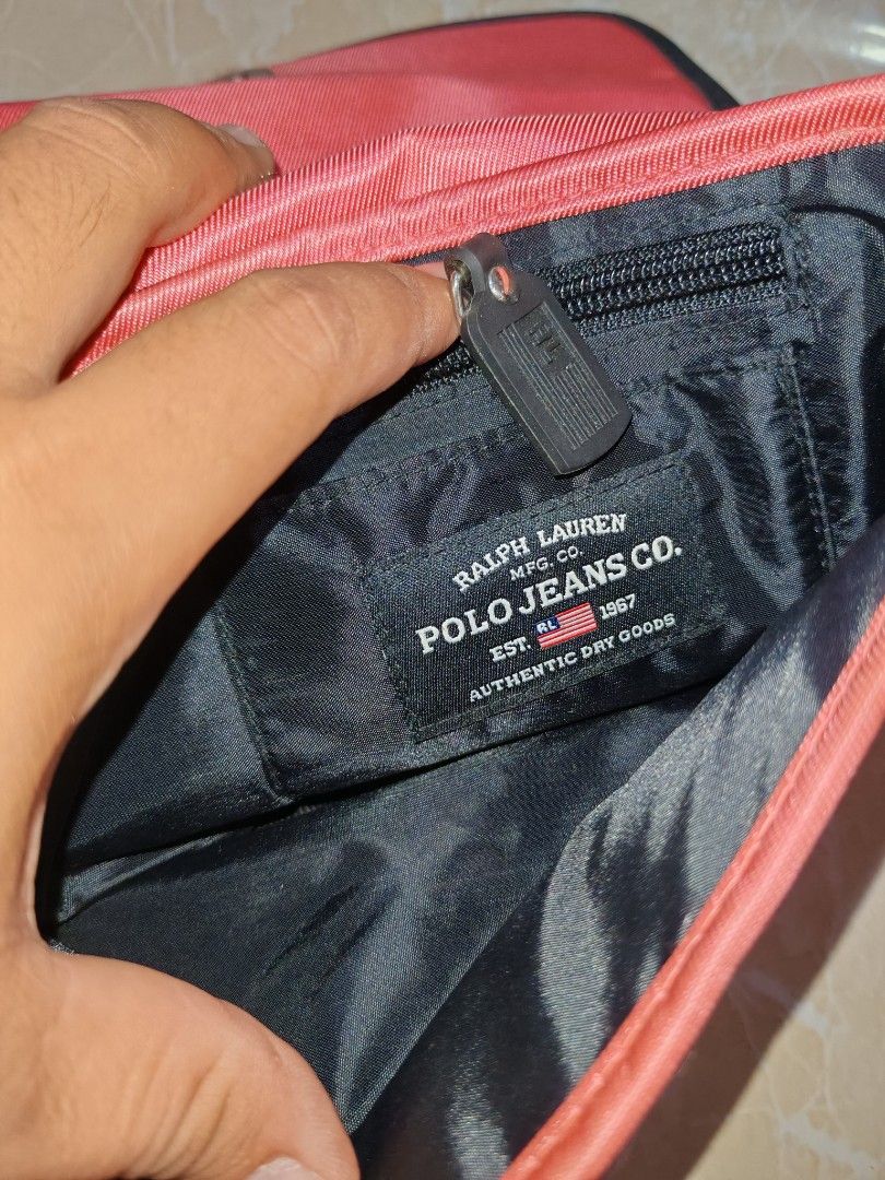 RALPH LAUREN POLO JEANS CO. (Category: Sling Bags) located in Cotabato. Submitted by rayhan.thriftee (Listing ID 1463368113, Image 2). Description: for sale RL POLO JEANS SLING BAG 9 inches width 5.5 inches Length excellent condition No major issue 1k.