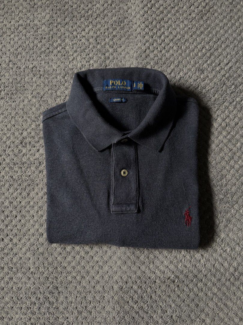 Ralph Lauren Silver Tag (Black Heather Red Pony) (Category: Tshirts & Polo Shirts ) located in Davao. Submitted by _rtscollectionsdvo (Listing ID 1463370018, Image 1). Description: Ralph Lauren Silver Tag (Black Heather Red Pony) Excellent Condition No issue Dimes: 21 x 27 Color Rate: 9.8/10 Unli Vouch/VC with the item Davao city Can Ship Thru J&T Pm For Price📩.