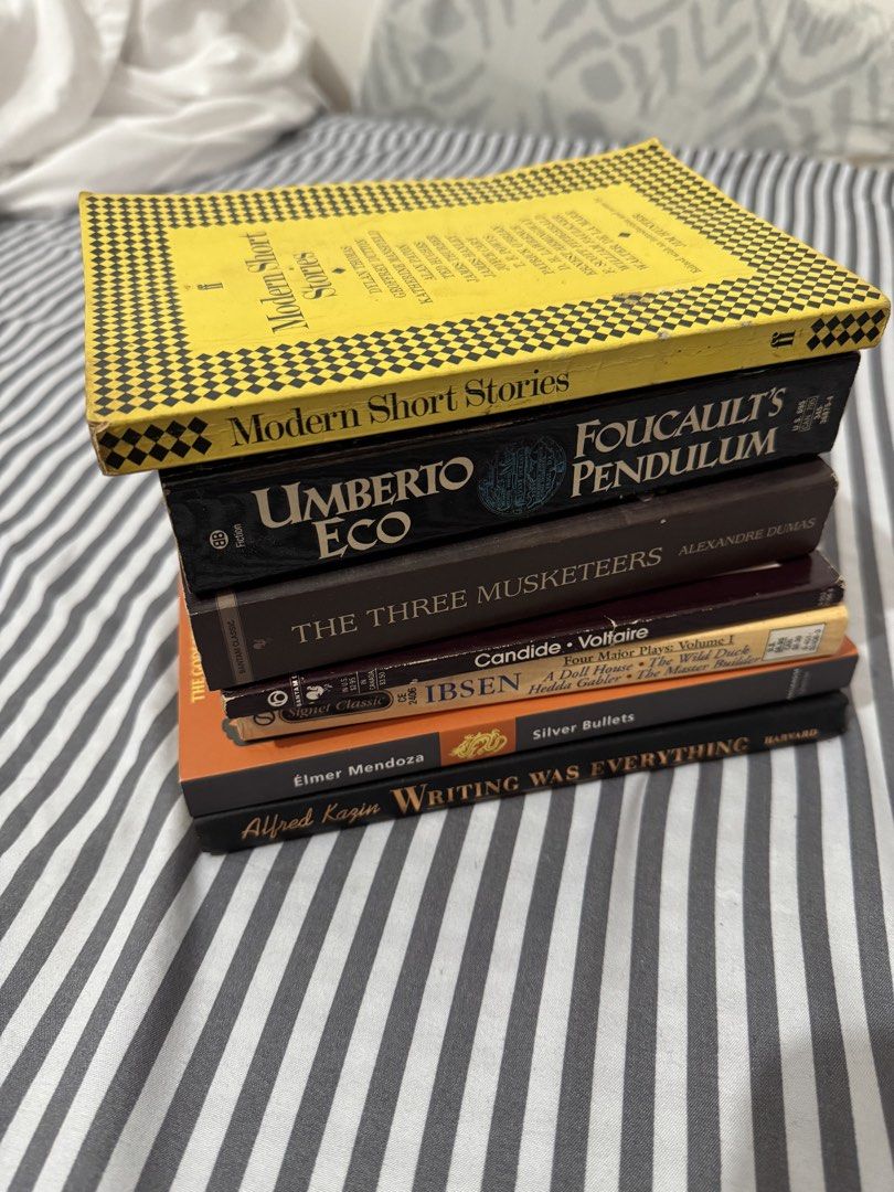 Random books set (Category: Storybooks) located in Manila. Submitted by broke.student.bookshelf (Listing ID 1463352692, Image 2). Description: 699 for the set.