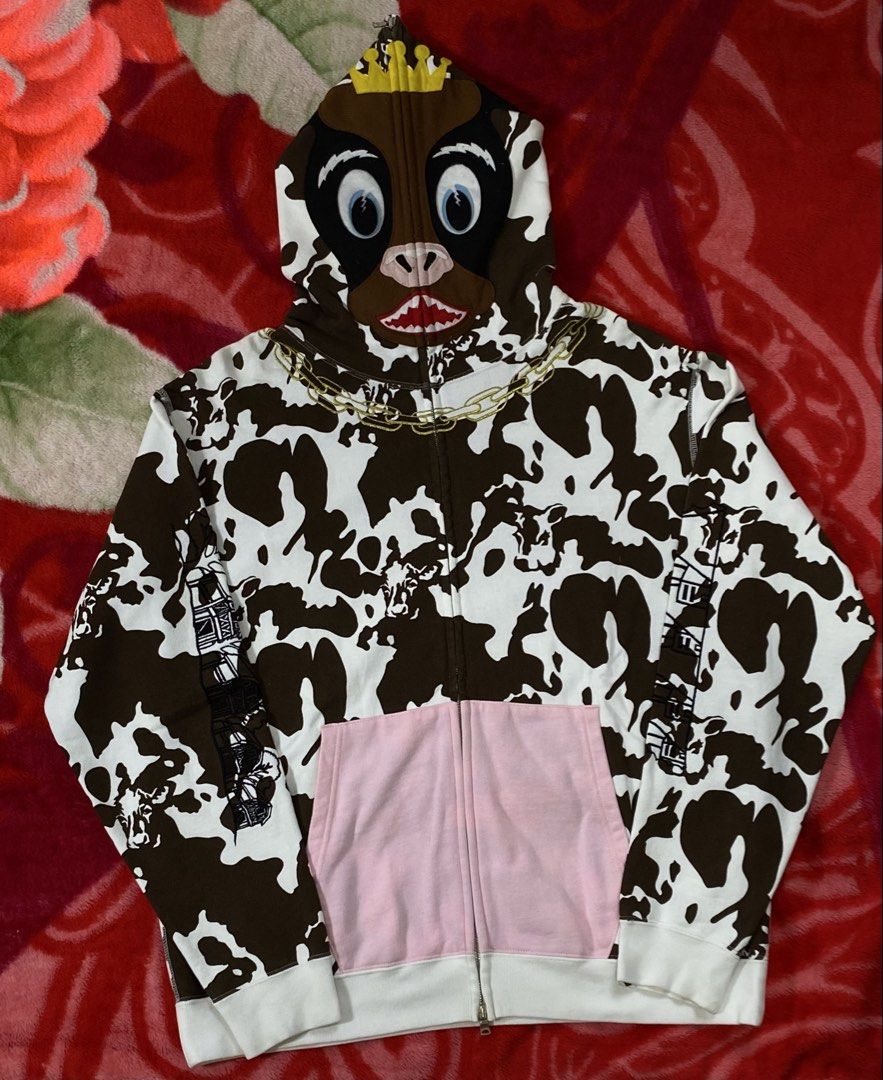 Rare Bape Holstein Full Zip Hoodie (Category: Hoodies) located in Quezon. Submitted by bapestaa (Listing ID 1463493008, Image 1). Description: (Details) • Bape Holstein Full Zip Hoodie (Rare) • Size: Large on tag • Dimes: 24x27.5 • Color Rate: 9.5 or better • Issue/s: No issue Quezon Province, 4301..