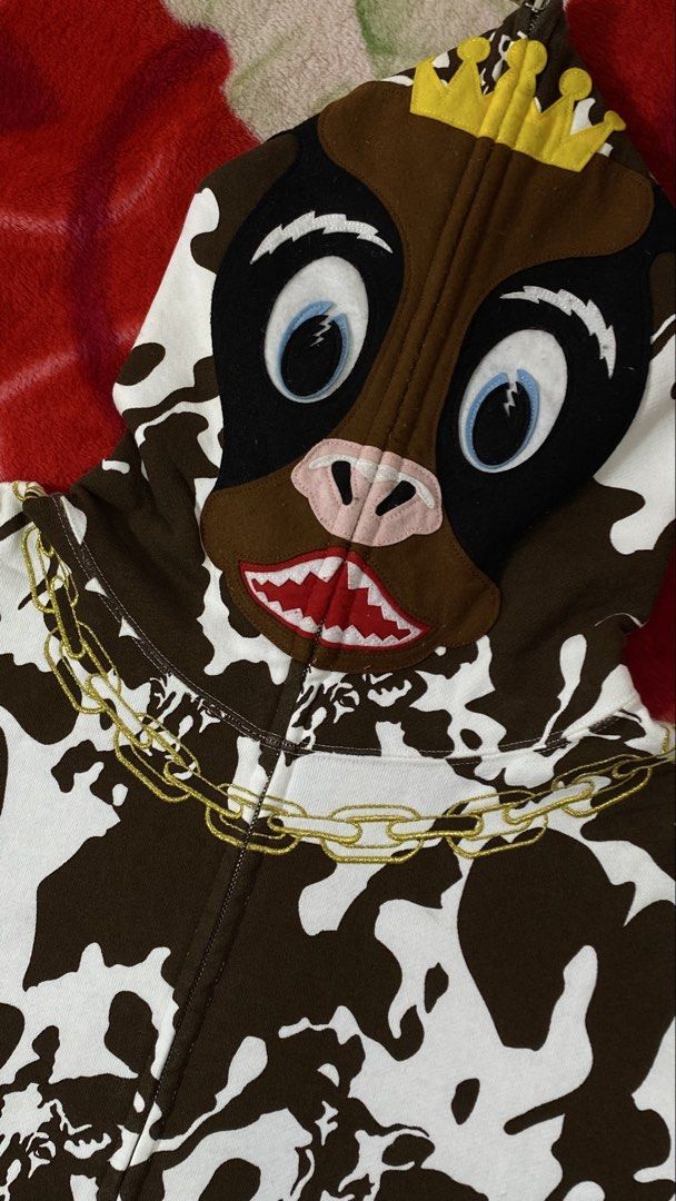 Rare Bape Holstein Full Zip Hoodie (Category: Hoodies) located in Quezon. Submitted by bapestaa (Listing ID 1463493008, Image 2). Description: (Details) • Bape Holstein Full Zip Hoodie (Rare) • Size: Large on tag • Dimes: 24x27.5 • Color Rate: 9.5 or better • Issue/s: No issue Quezon Province, 4301..