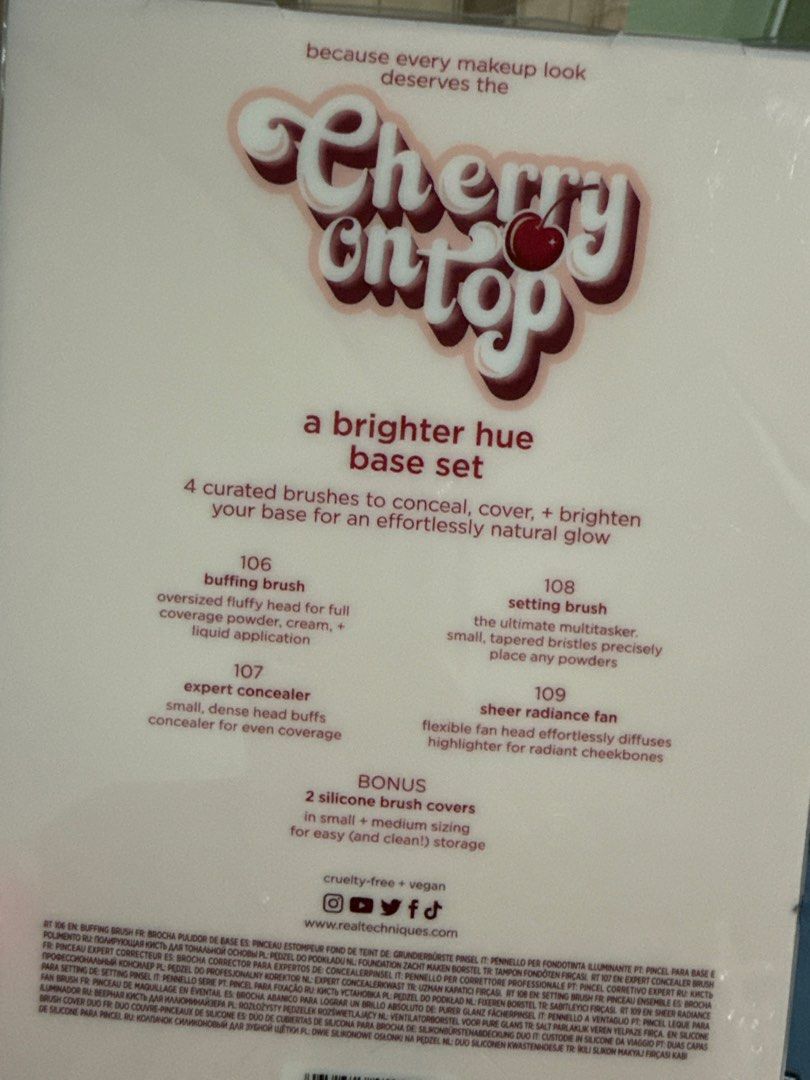 Real Techniques Cherry On Top Limited Edition Brighter Hue Base Set (Category: Makeup) located in Mandaluyong City. Submitted by iamellac (Listing ID 1463481107, Image 2). Description: - Limited Edition Real Techniques Cherry On Top 'a brighter hue base set' - Includes 4 curated face brushes for concealing, covering, and brightening - Comes with 2 bonus silicone brush covers for easy storage - Cruelty-free and vegan.