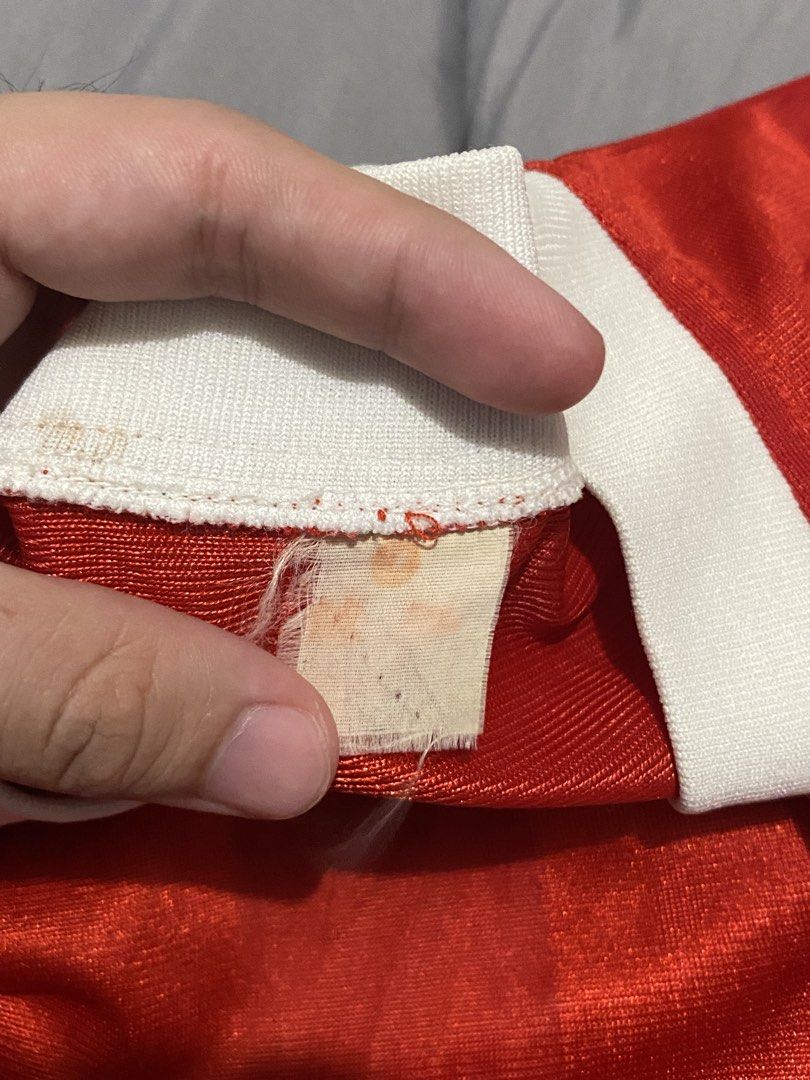 Red Adidas Jersey (Category: Tshirts & Polo Shirts ) located in Bulacan. Submitted by thrift_therapy01 (Listing ID 1463428966, Image 3). Description: Adidas 21.5 x 29.5 Xlarge no tags no issue (need handwash) solid for personal use.